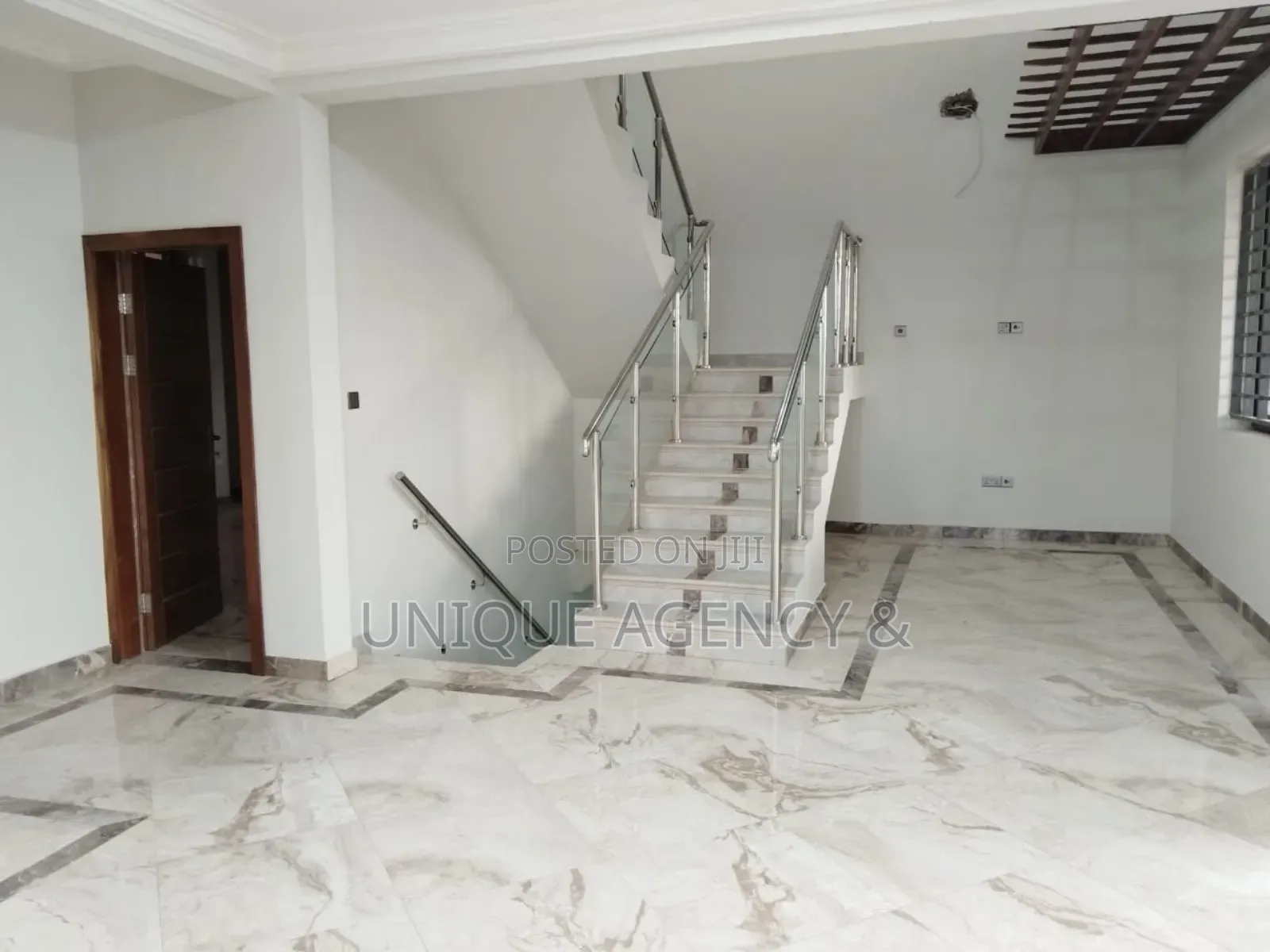 4bdrm Duplex in East Legon for rent