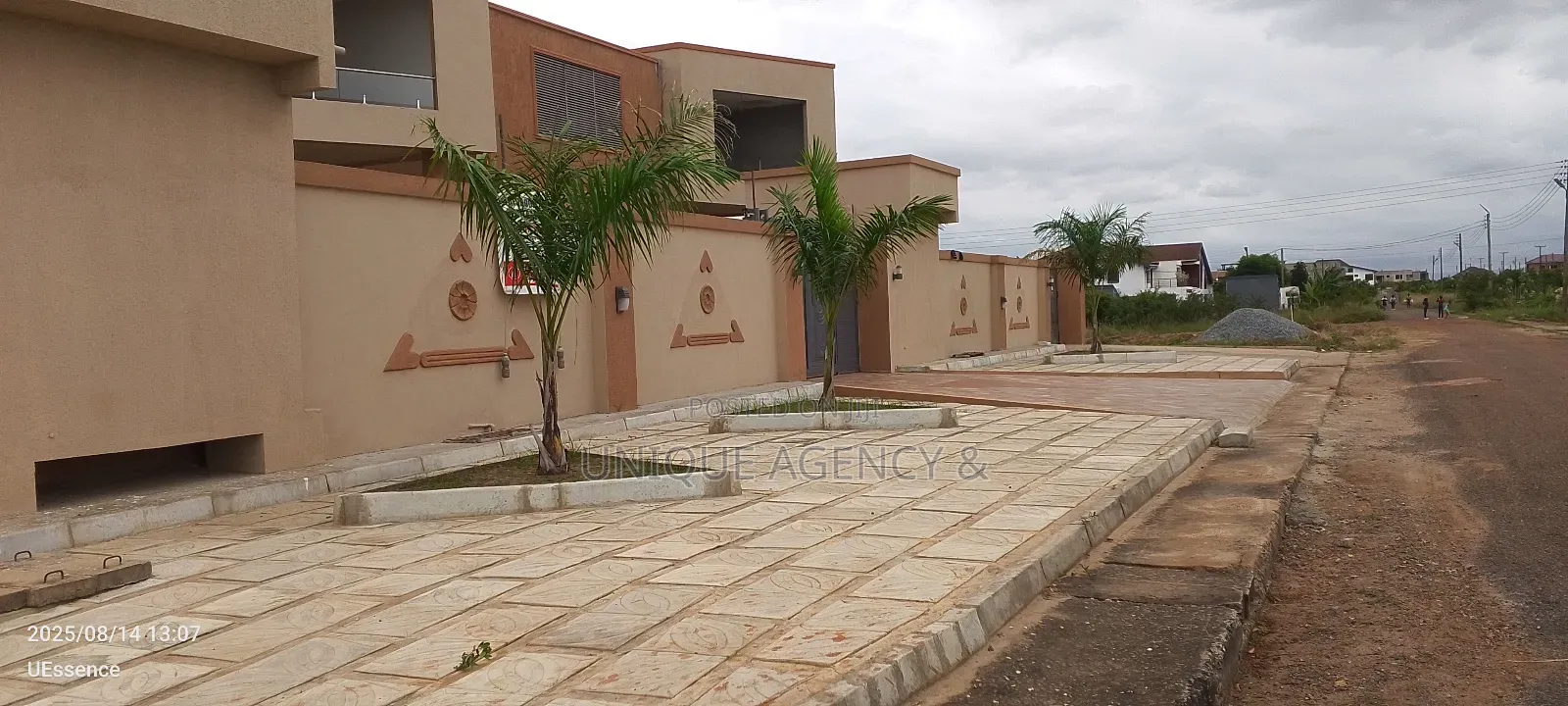 4bdrm Duplex in East Legon for rent