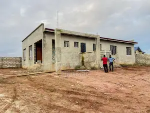 4bdrm House in Takoradi for sale