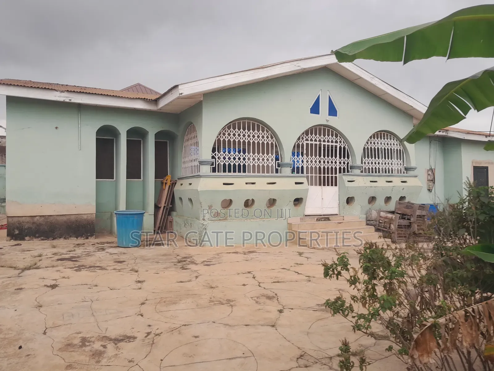 5bdrm House in Near Sofoline, Kumasi Metropolitan for sale