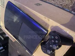 Ps3 Super Slim Console With Controller