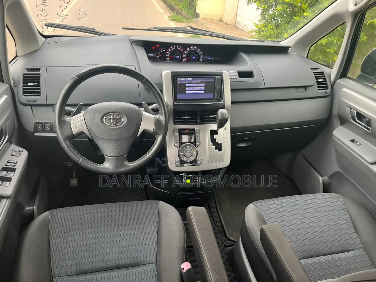 Toyota Voxy 2011 Black