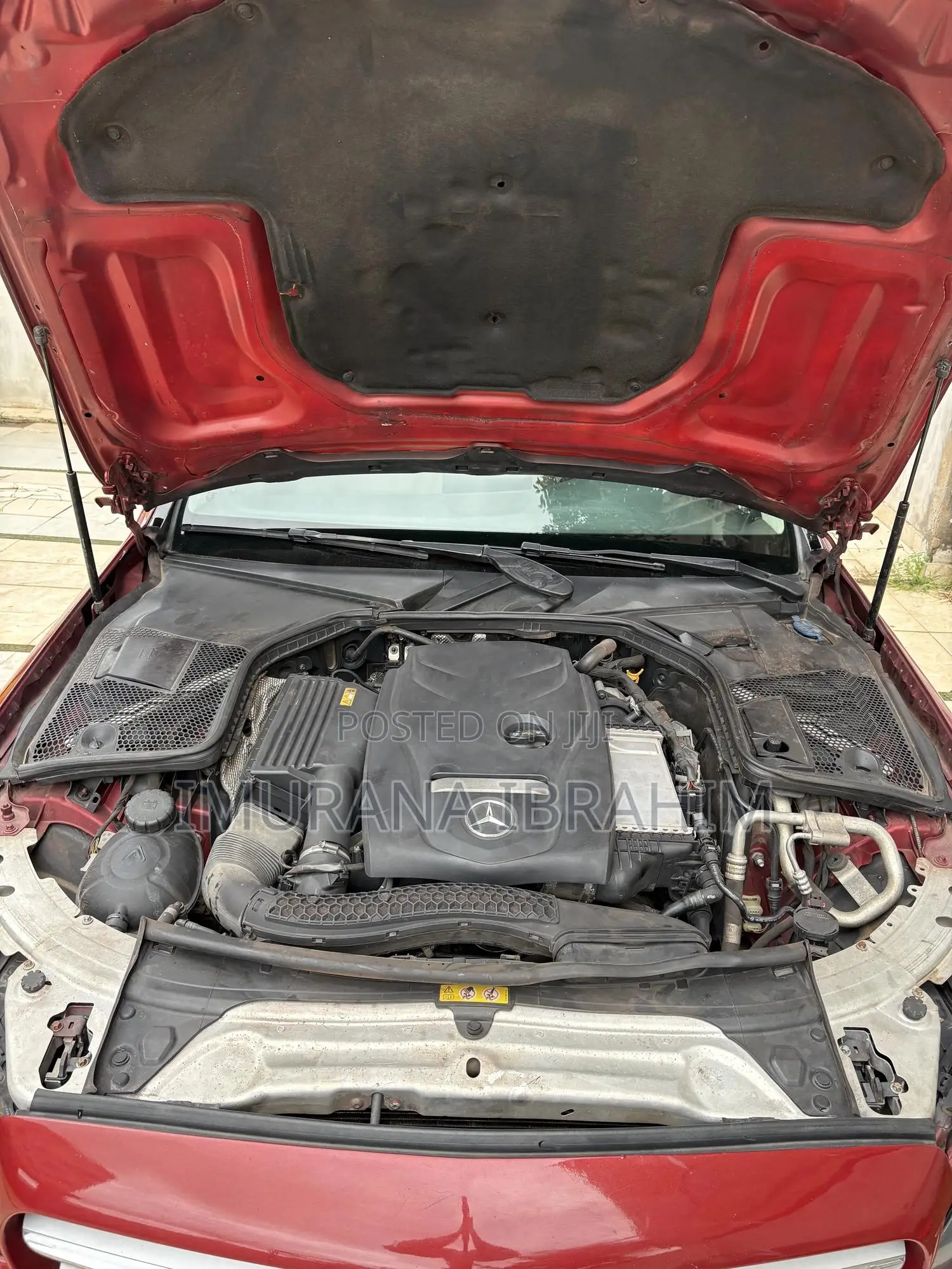 Mercedes-Benz C300 Base Sedan RWD (2.0L 4cyl 7A) 2017 Red