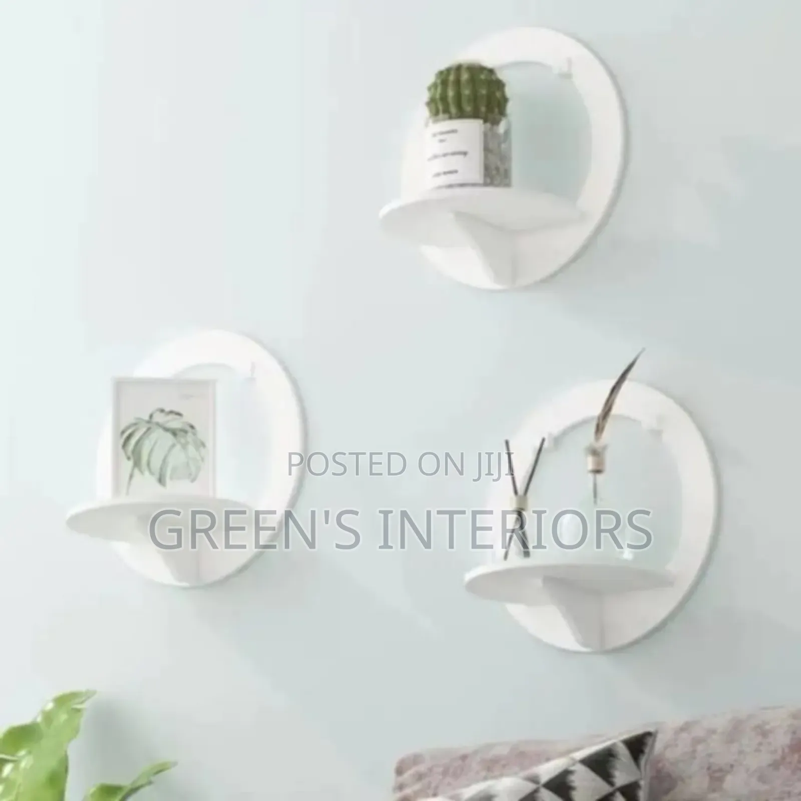Wall Mount Available 3 Piece With 2 Free Flowers