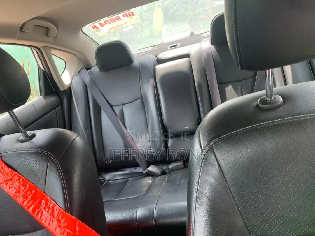 Nissan Sentra S 4dr Sedan (1.8L 4cyl 6M) 2015 White
