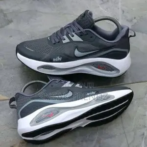 Nike Air Runner Trainers Gray White