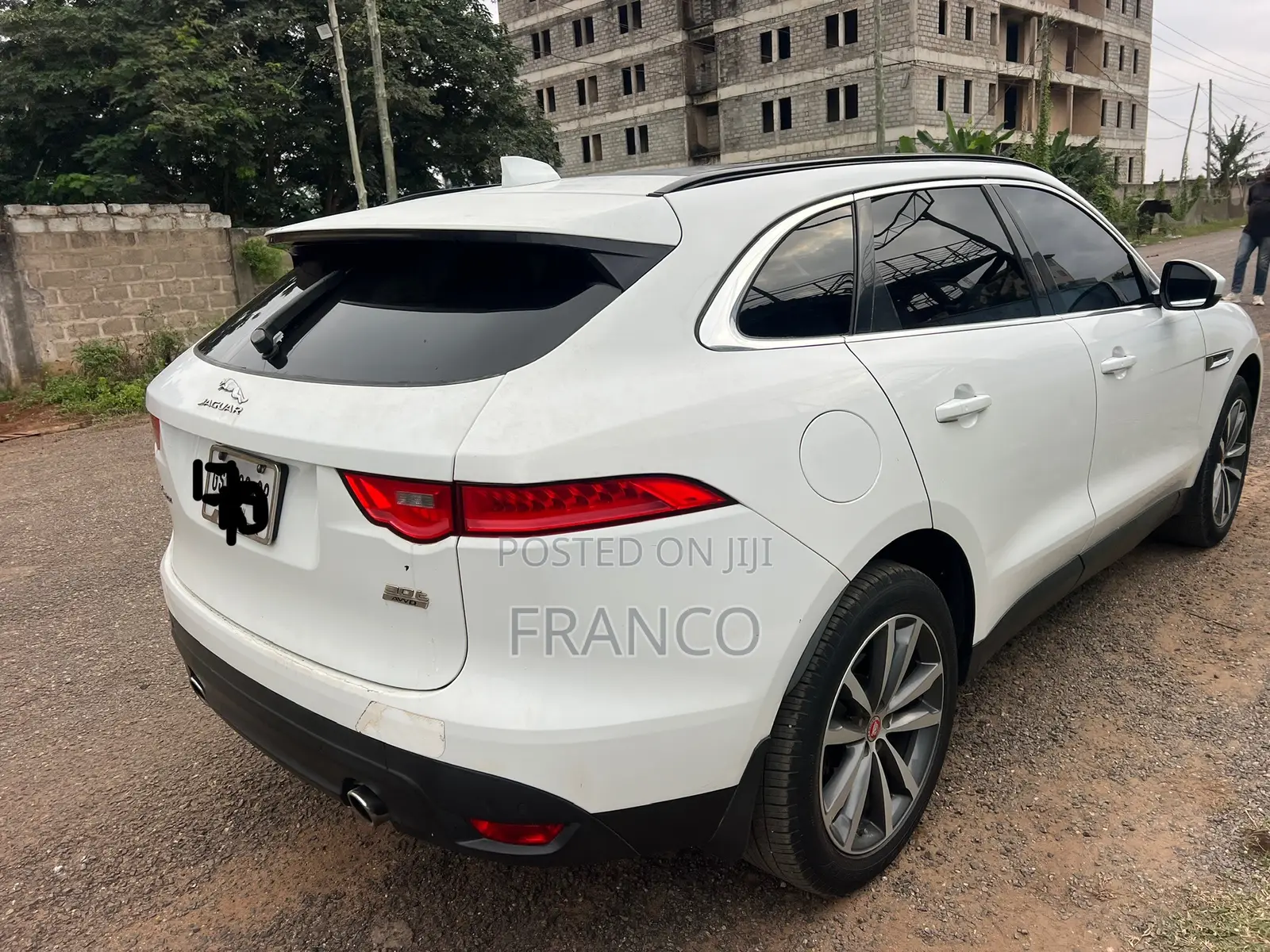 Jaguar F-Pace 30t Premium AWD 2019 White