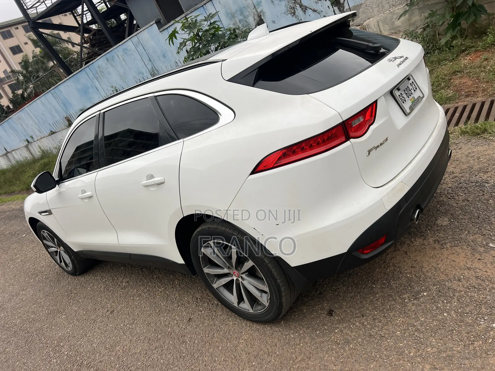 Jaguar F-Pace 30t Premium AWD 2019 White