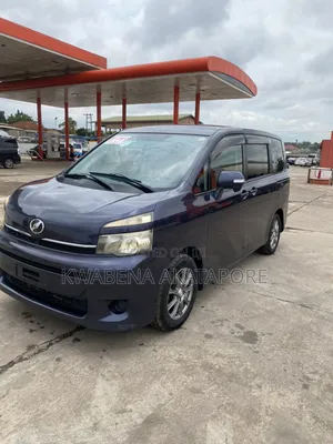 Toyota Voxy 2013 Gray