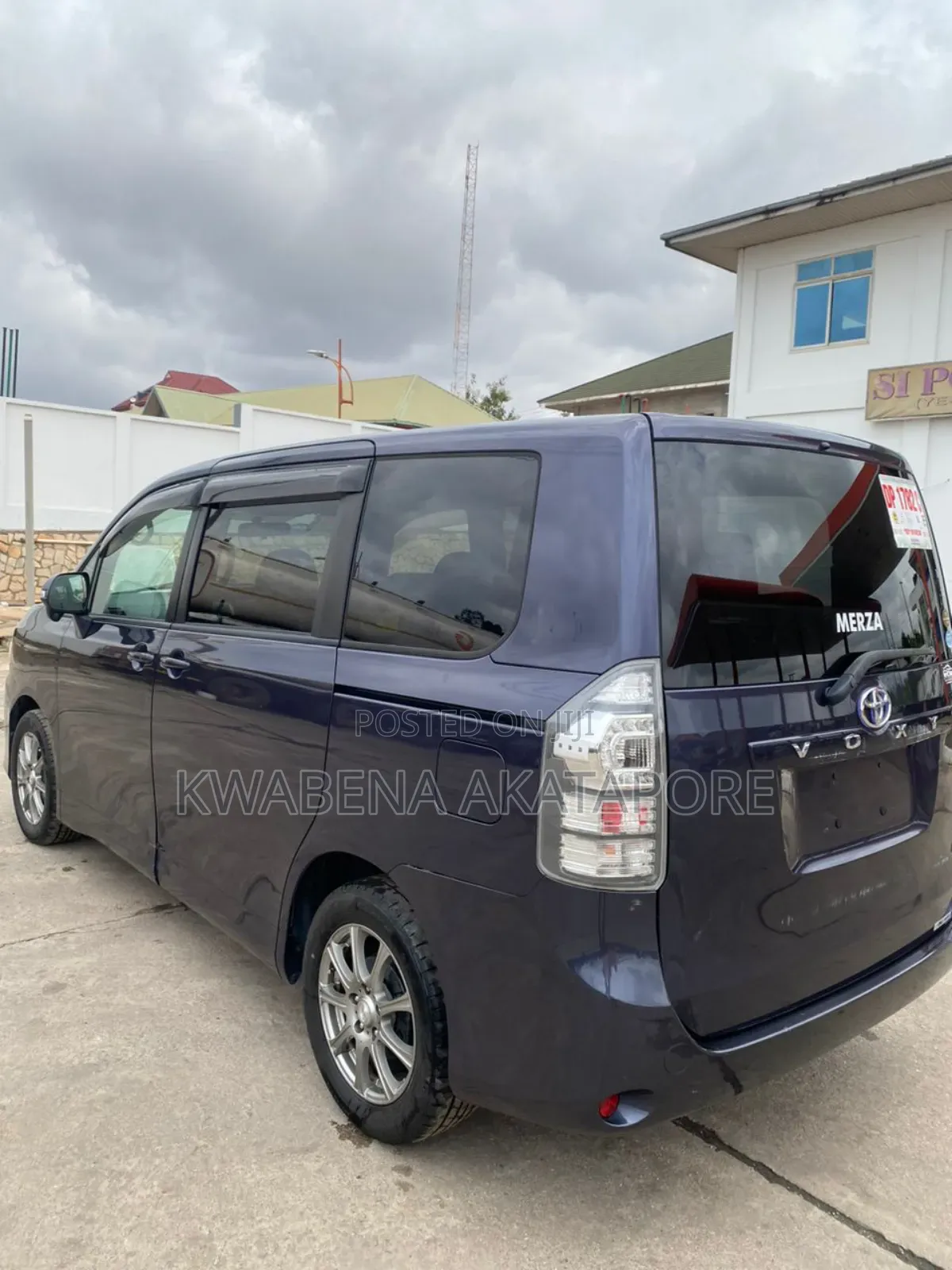 Toyota Voxy 2013 Gray