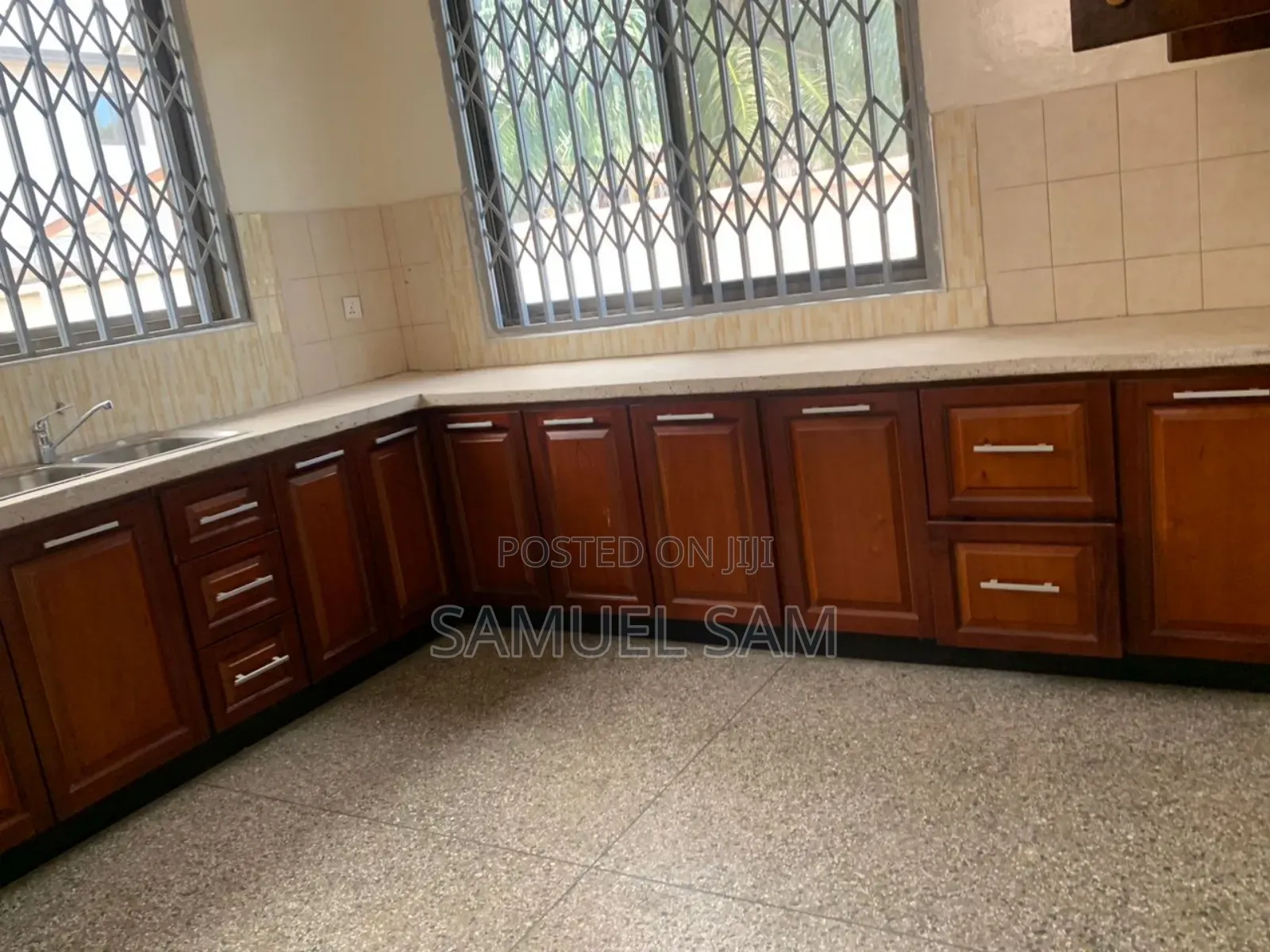 3bdrm House in Tema Golf City for sale