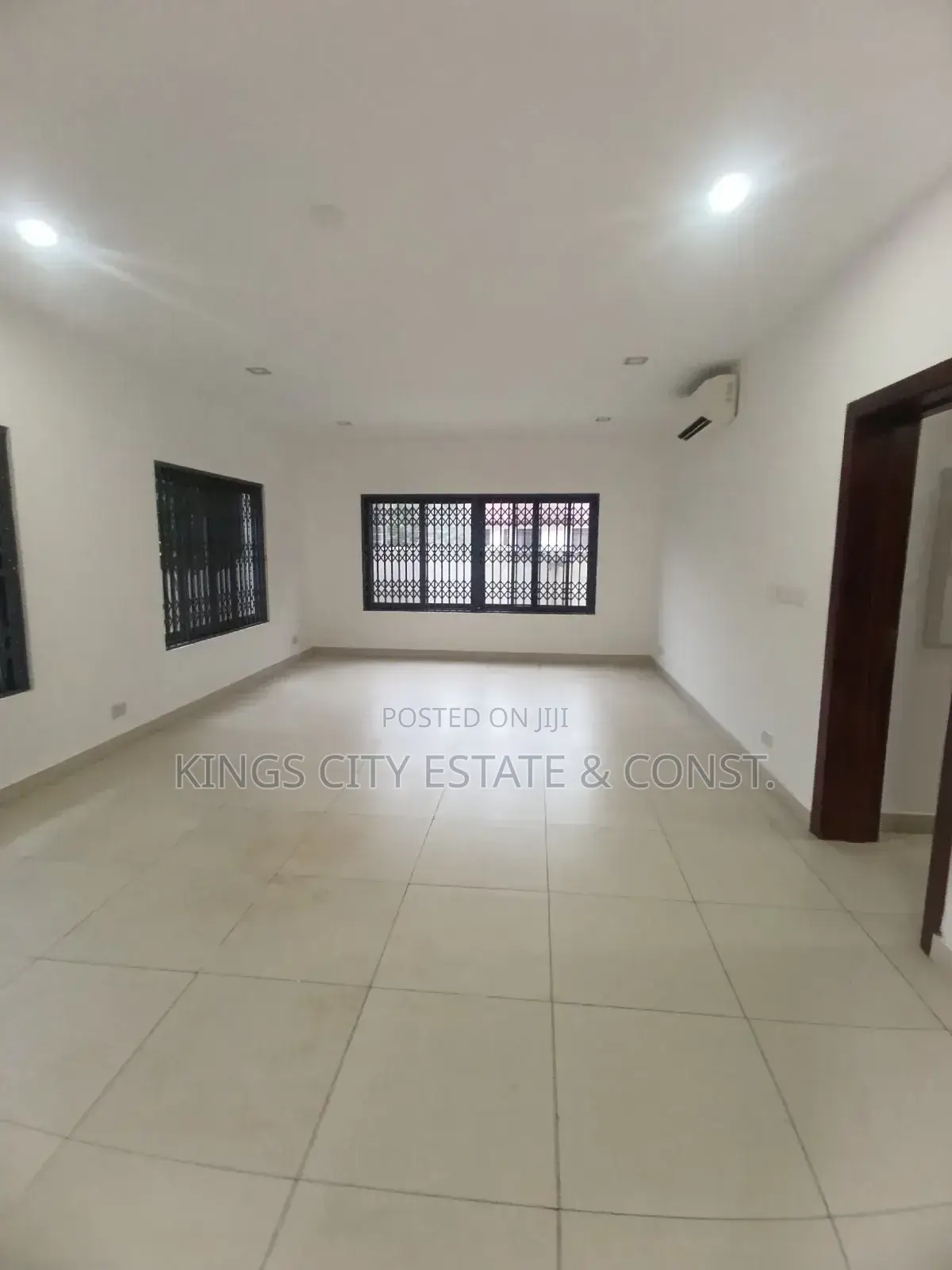 4bdrm House in Kings City Estate, Airport Residential Area for rent