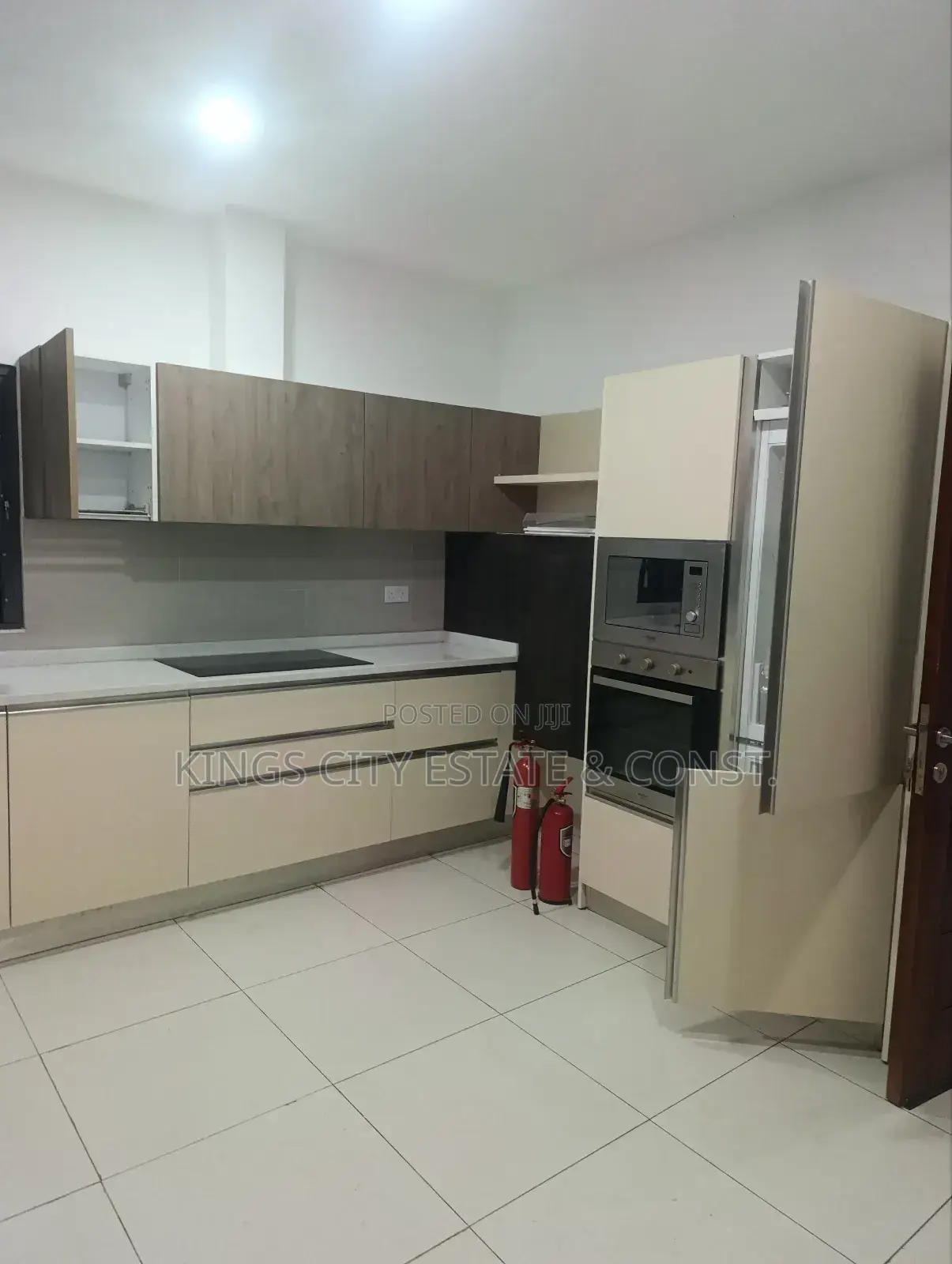 4bdrm House in Kings City Estate, Airport Residential Area for rent