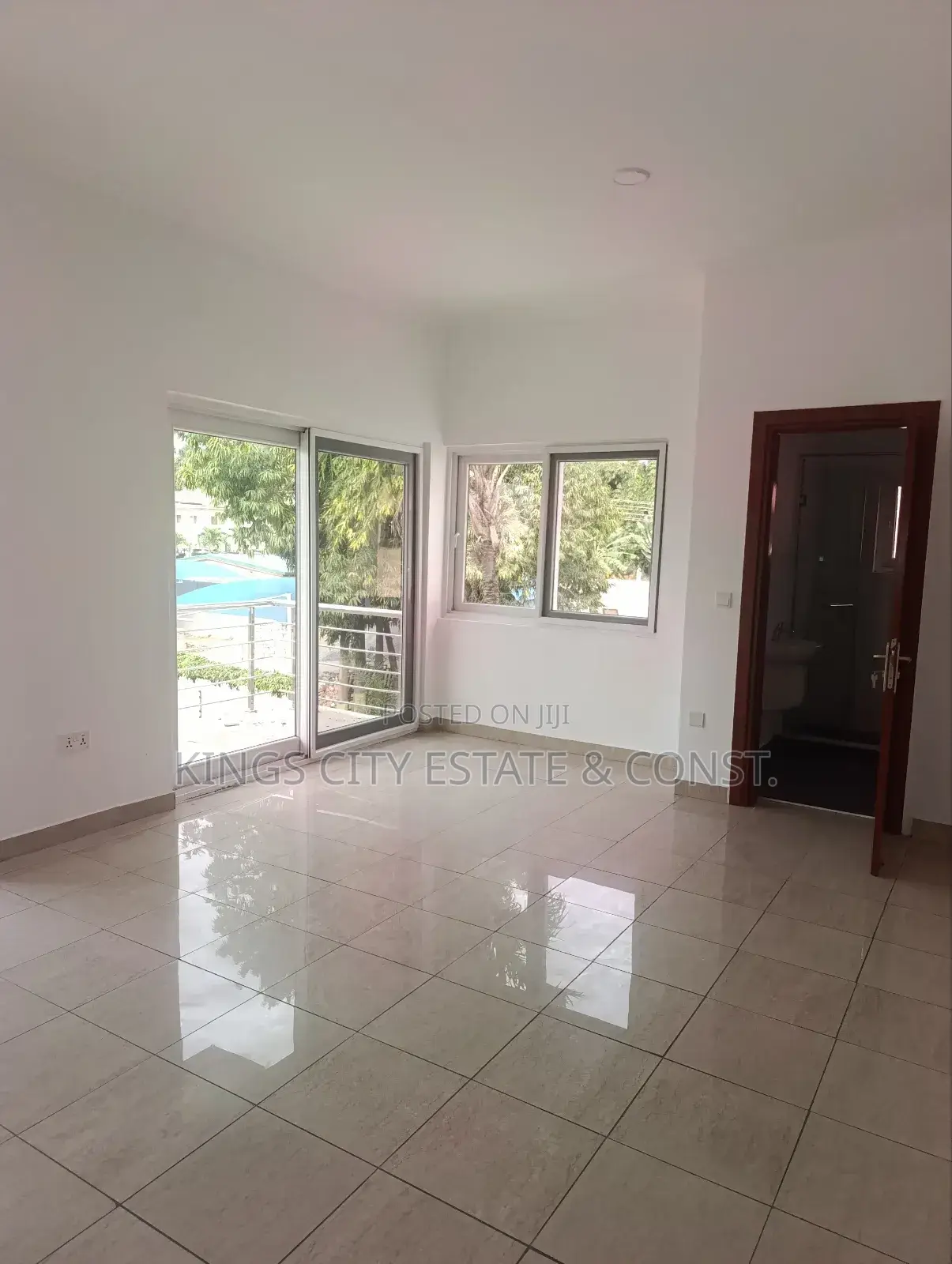 4bdrm House in Kings City Estate &, Airport Residential Area for rent