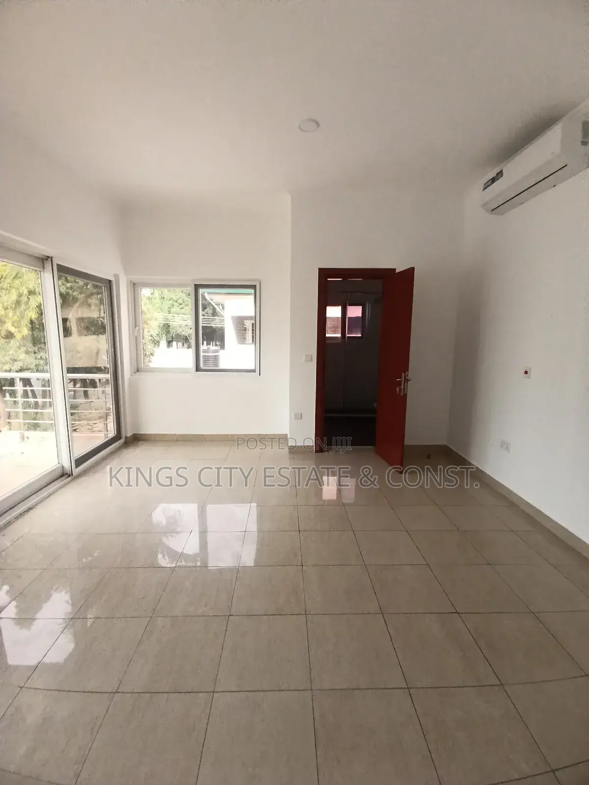 4bdrm House in Kings City Estate &, Airport Residential Area for rent
