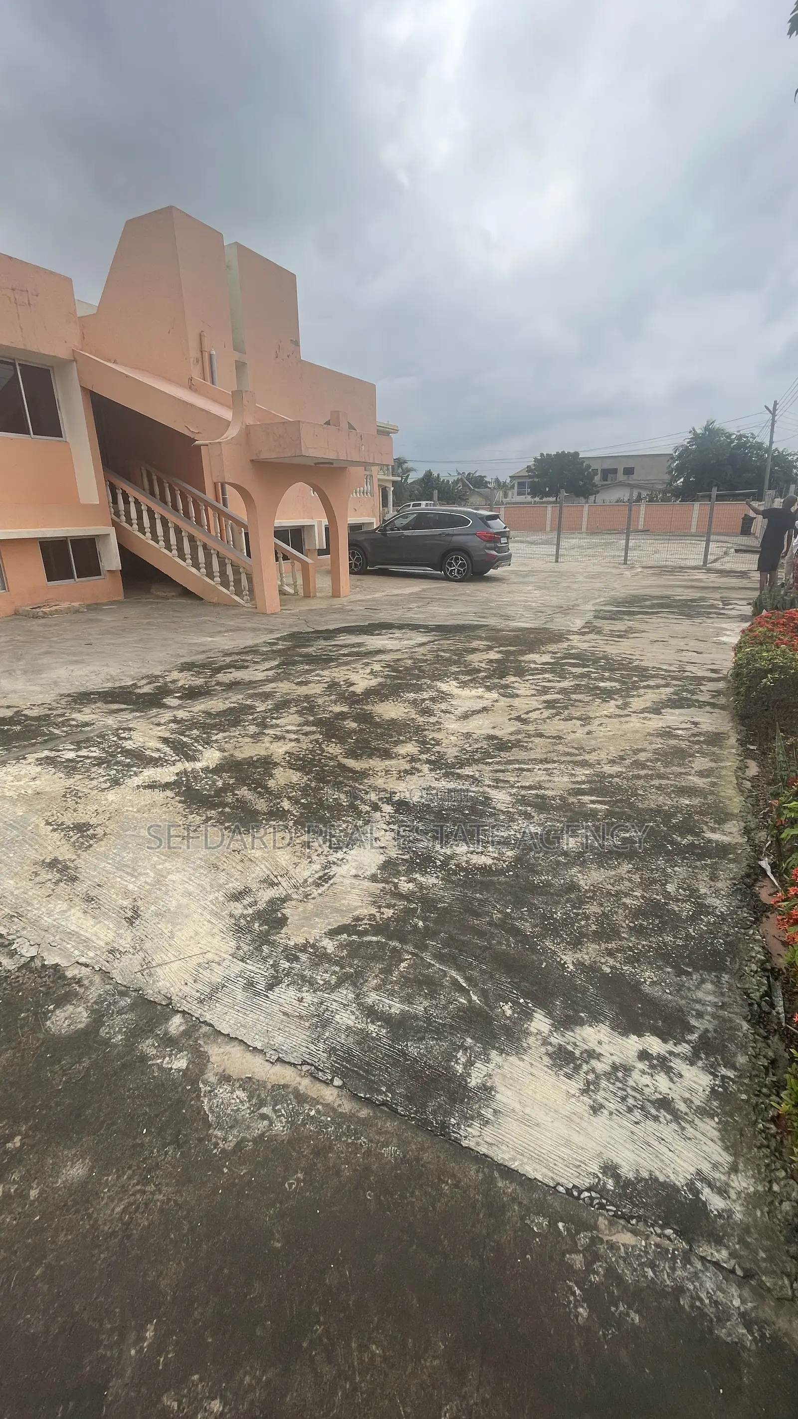 6bdrm House in Dome for sale