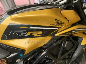 Honda 2025 Yellow