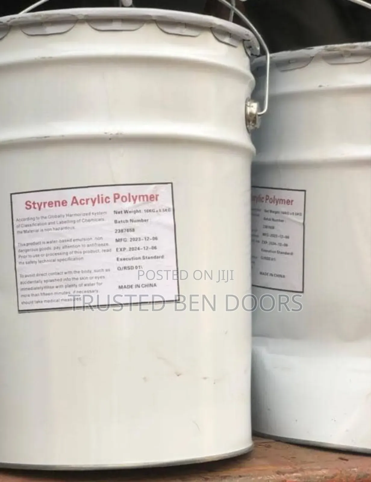 Vanish or Polish for Shining Concrete Surfaces or Stamps