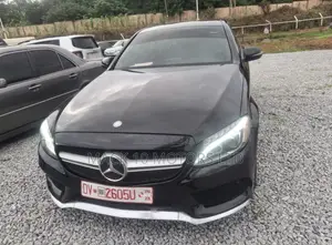 Mercedes-Benz C300 2016 Black