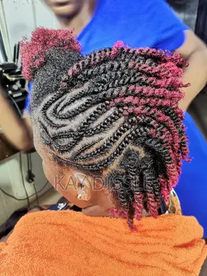 Beautician (Hair, Nails, Facials, Makeup) Wanted In Adenta