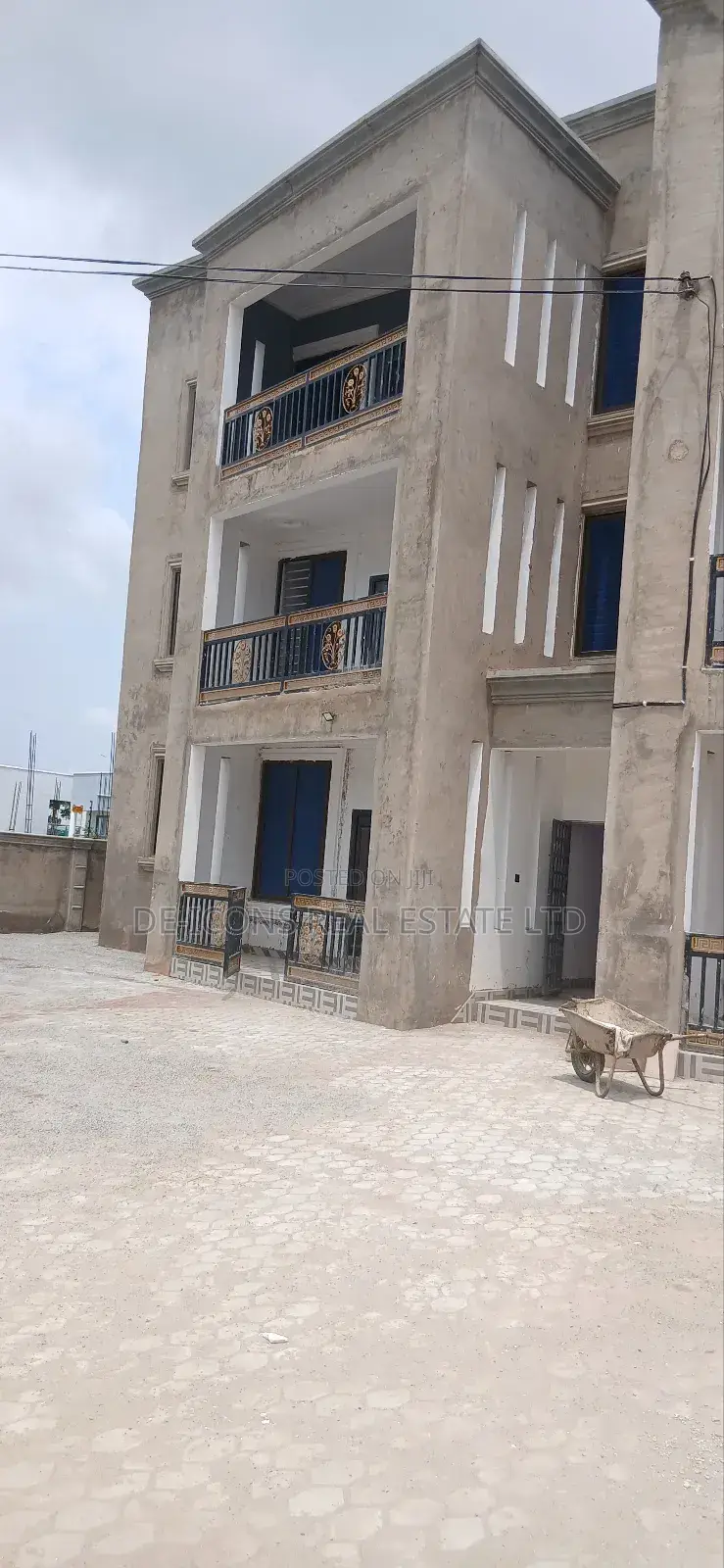2bdrm Duplex in De-Icons Real Estate, Awutu Senya East Municipal
