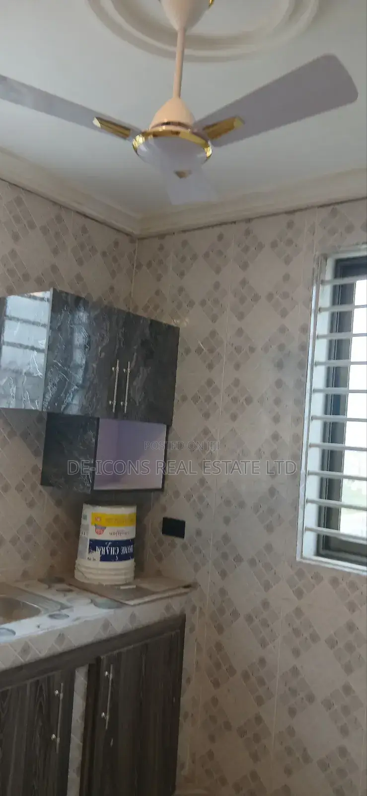 2bdrm Duplex in De-Icons Real Estate, Awutu Senya East Municipal