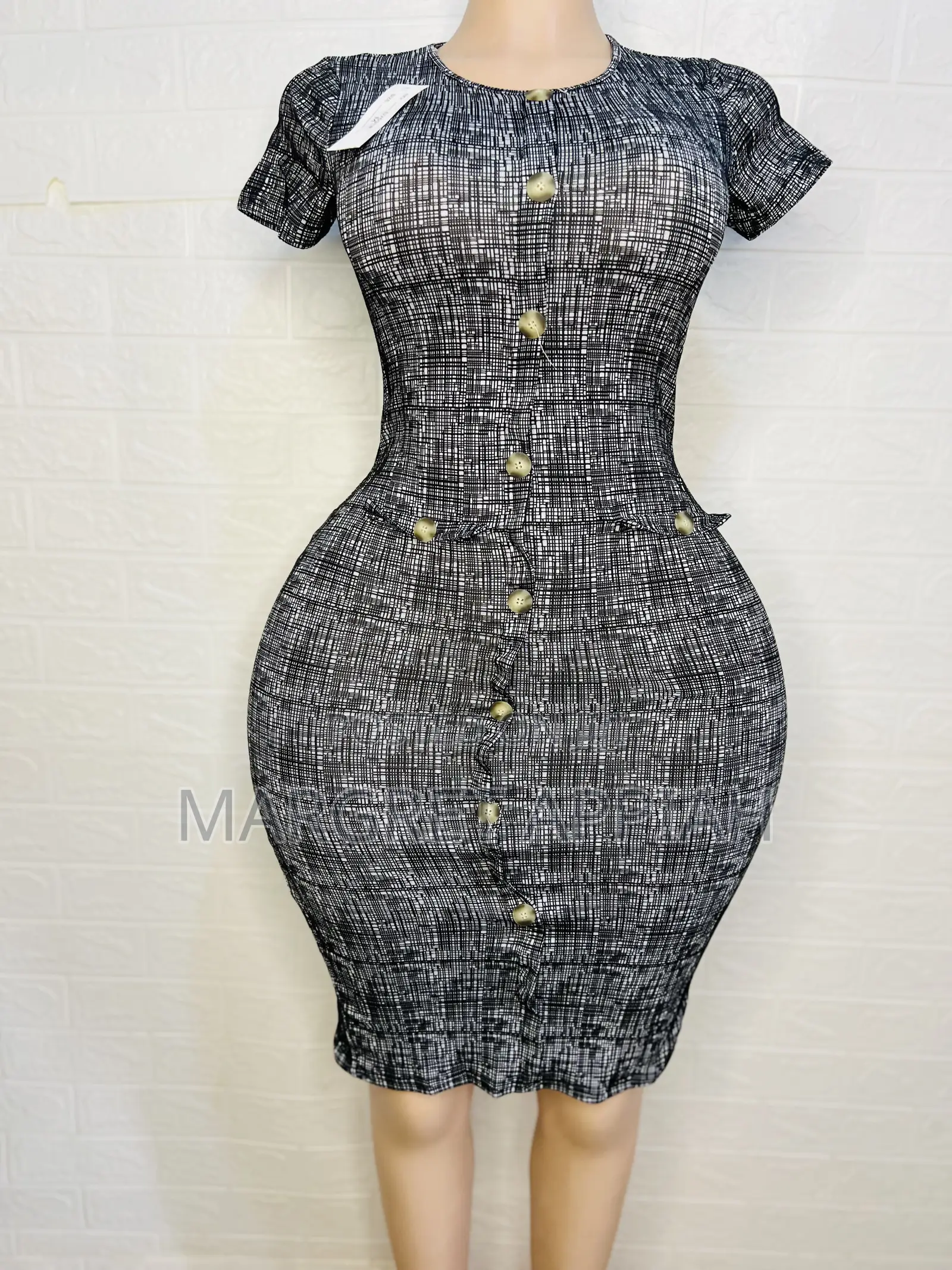 Elegant Grid Pattern Dress