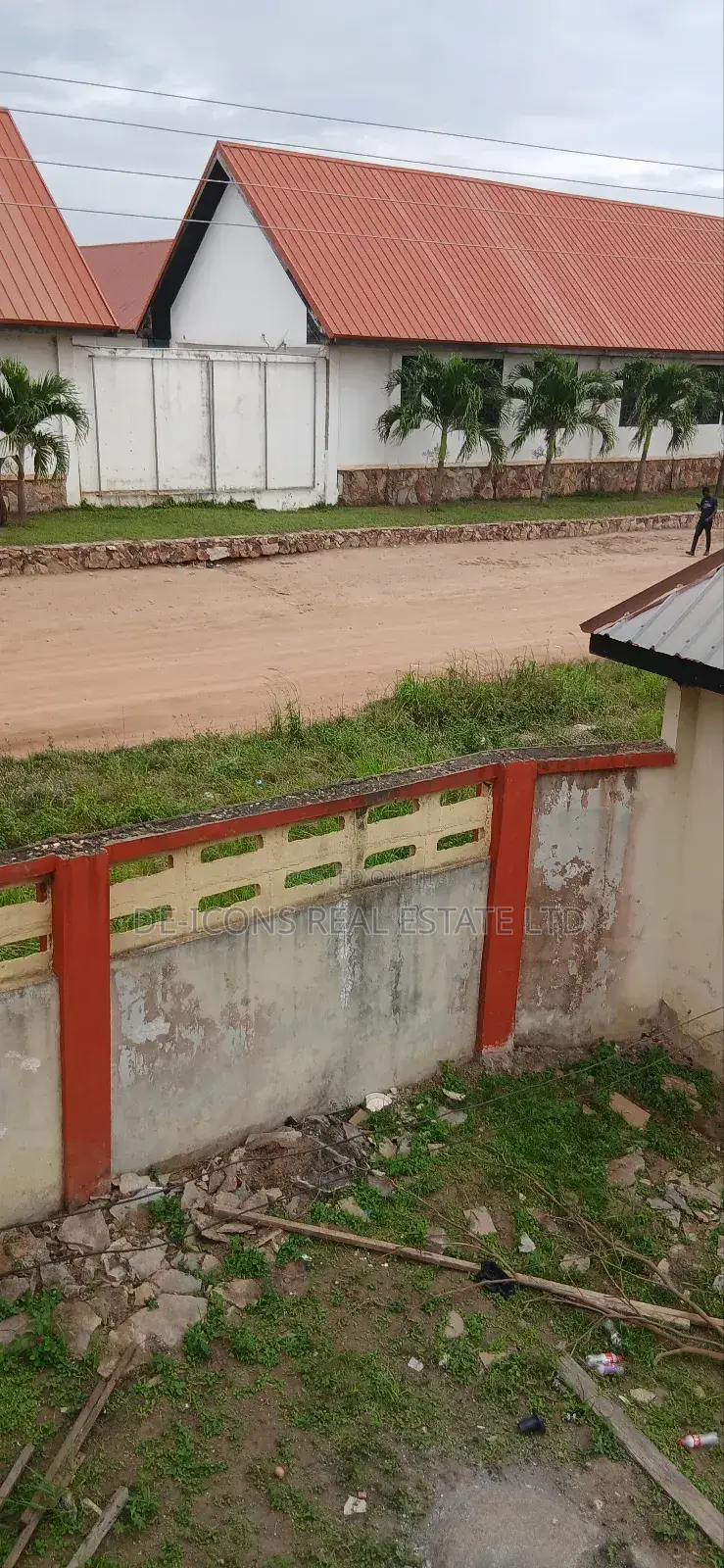 Strategically Located Warehouse in Kasoa for Sale