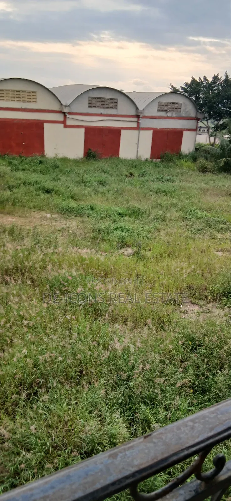 Strategically Located Warehouse in Kasoa for Sale