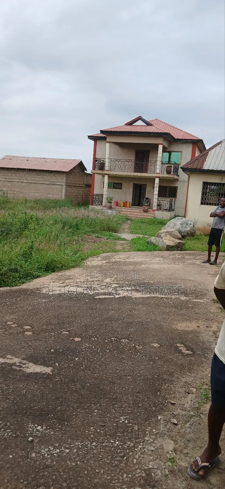 Strategically Located Warehouse in Kasoa for Sale