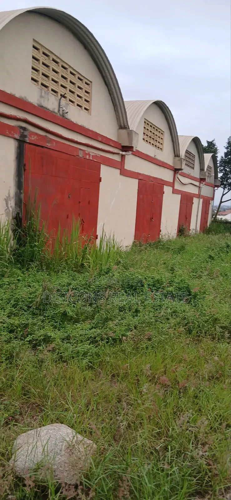Strategically Located Warehouse in Kasoa for Sale