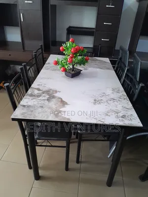 An Exclusive and Exquisite Six Seater Dining