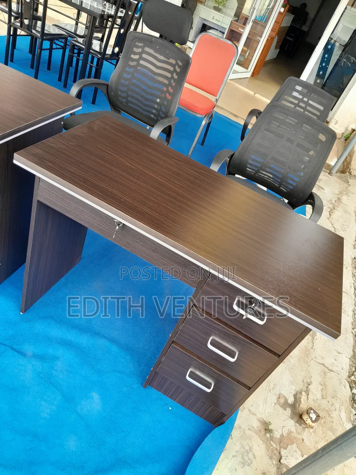 Sanaa Office Table