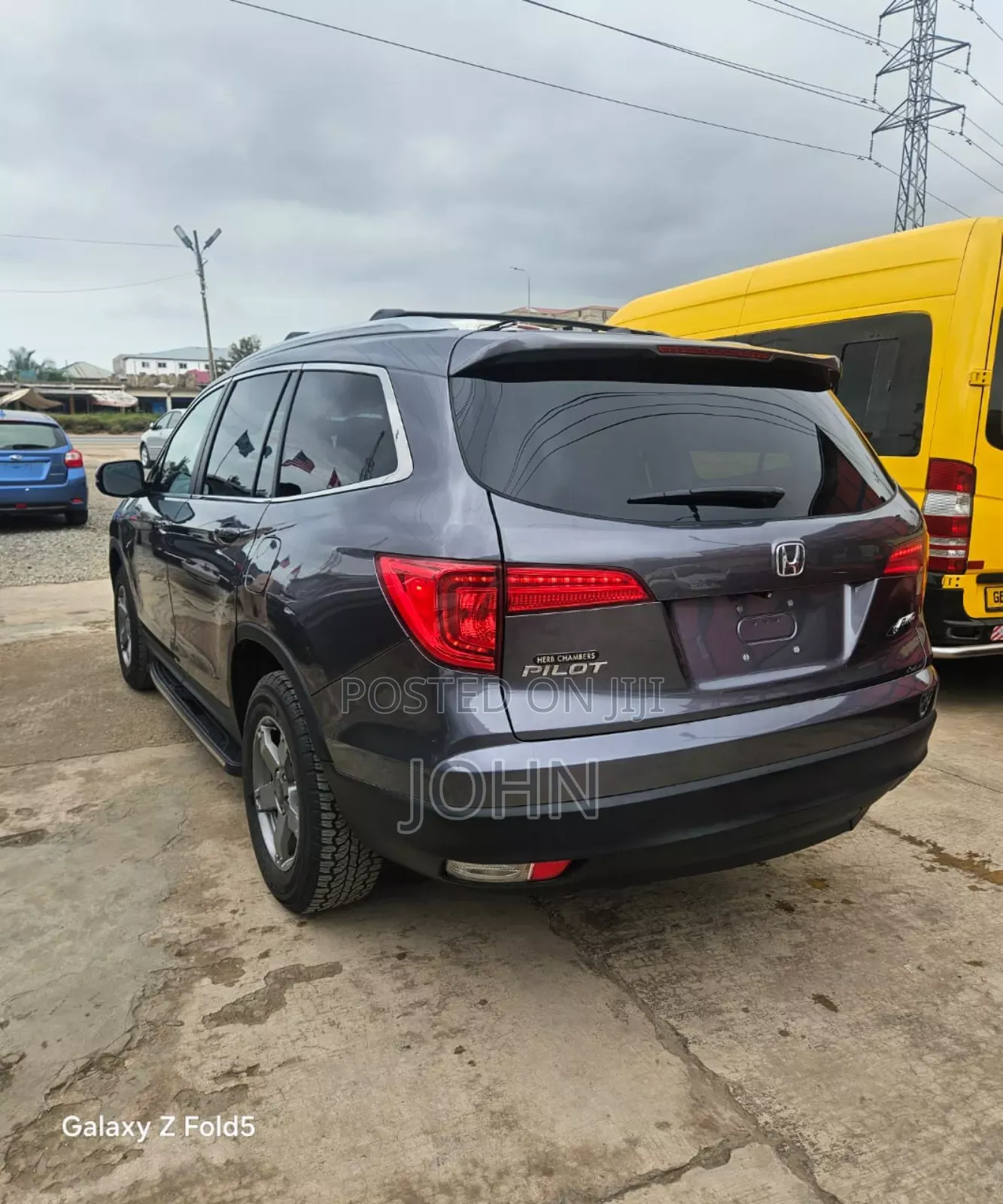 Honda Pilot Touring 4dr SUV 4WD (3.5L 6cyl 9A) 2017 Gray