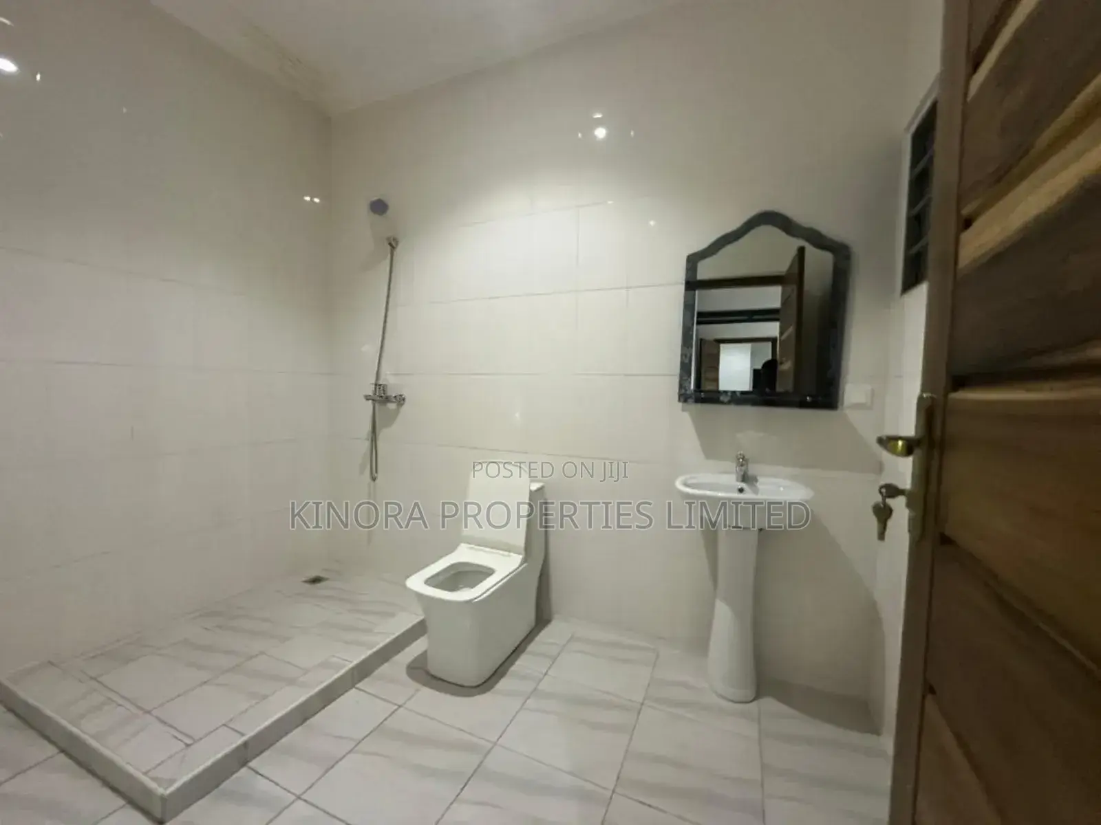 3bdrm Townhouse / Terrace in Frafraha, Barrier for rent
