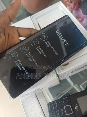 New LG Velvet 128 GB Black
