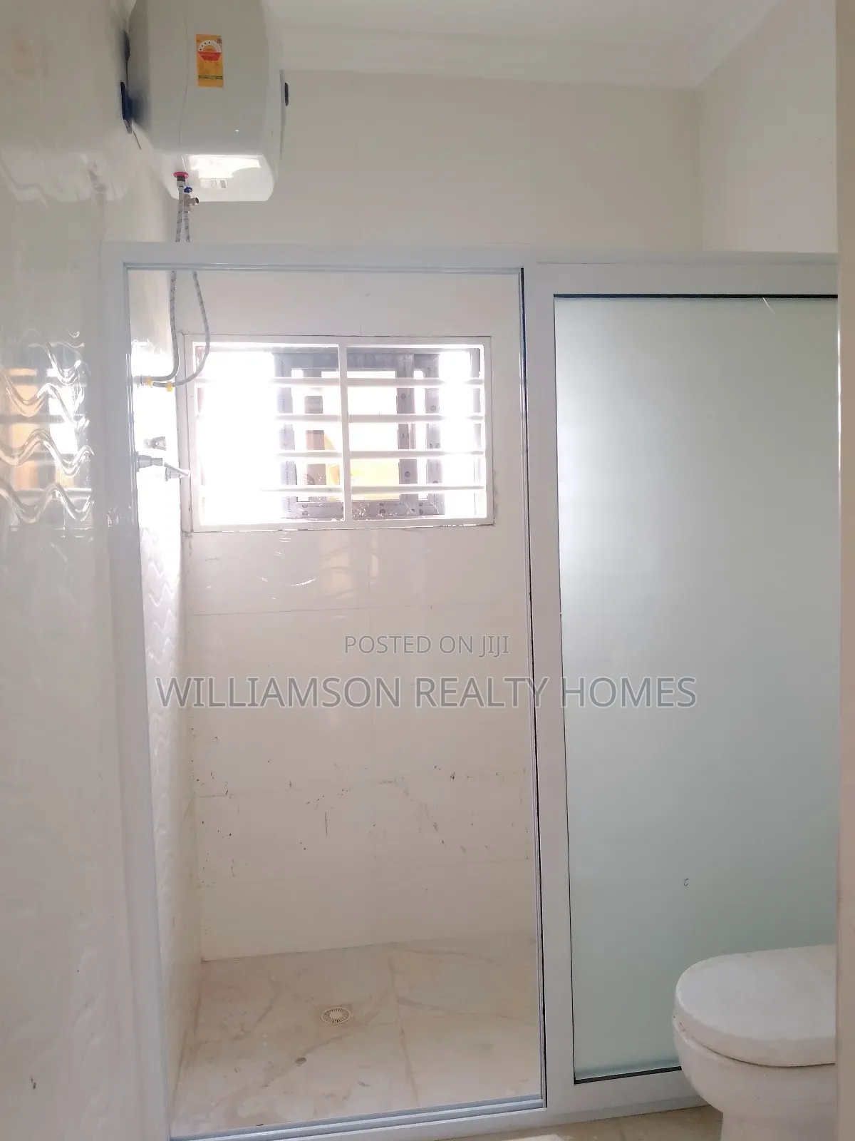 3bdrm Duplex in Hfc Estate Area, Spintex for sale