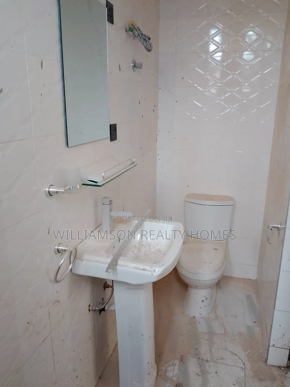 3bdrm Duplex in Hfc Estate Area, Spintex for sale