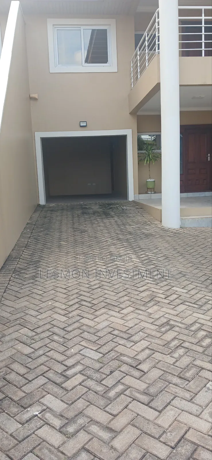 4bdrm House in East Airport, Papaye for rent