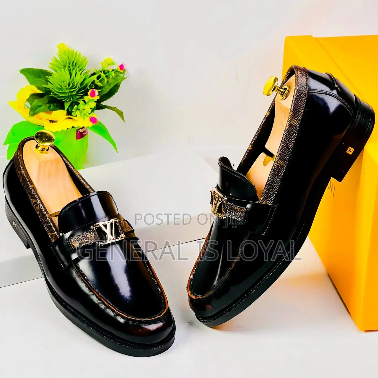 Louis Vuitton Coffee Mirror Leather Men Loafers Shoe