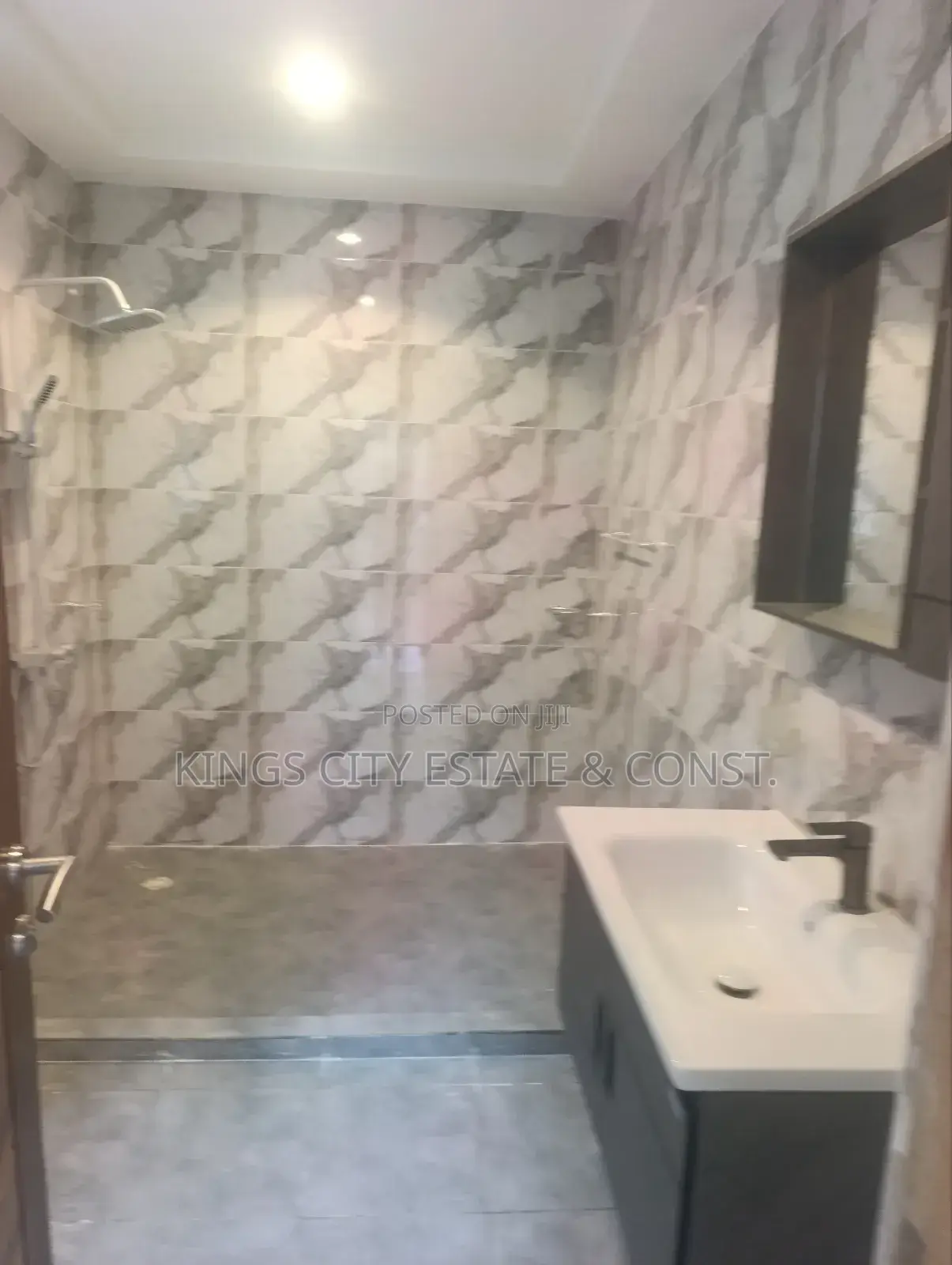 4bdrm House in Canada Estate, Ablekuma for sale