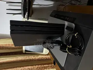 Playstation 4 Pro (Home Use)