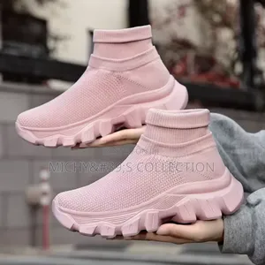 Light Weight Sneakers