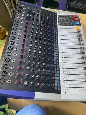 Yamaha 12 Channel Power Mixer (Kv12)