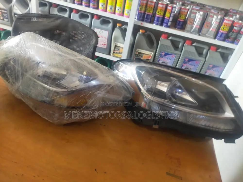 Mecerdes Benz Front Head Lights