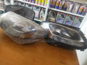 Mecerdes Benz Front Head Lights