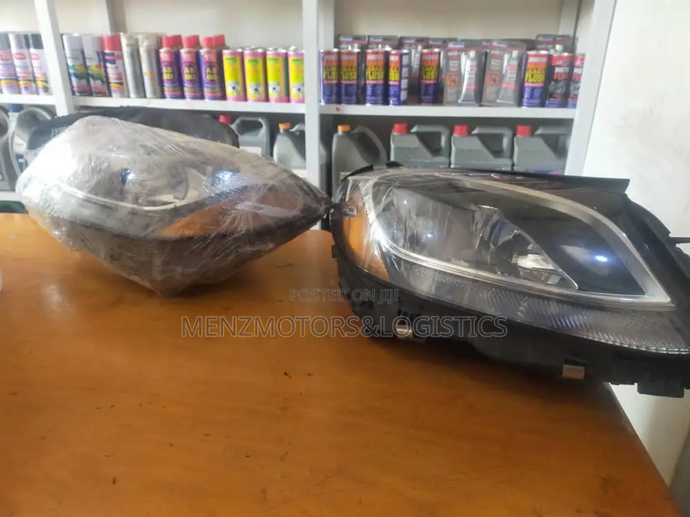 Mecerdes Benz Front Head Lights