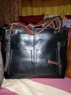 Highly Trending Ladies Handbag