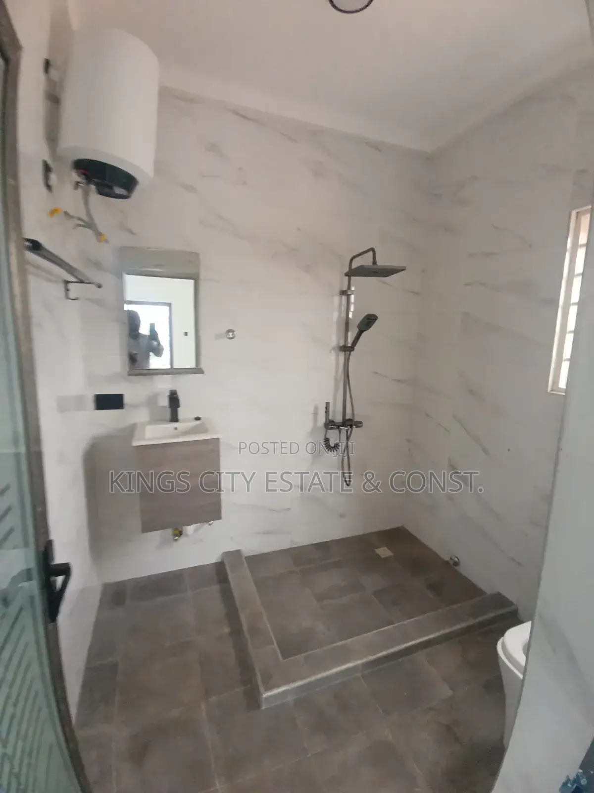 3bdrm House in Acp Area, Kwabenya for sale