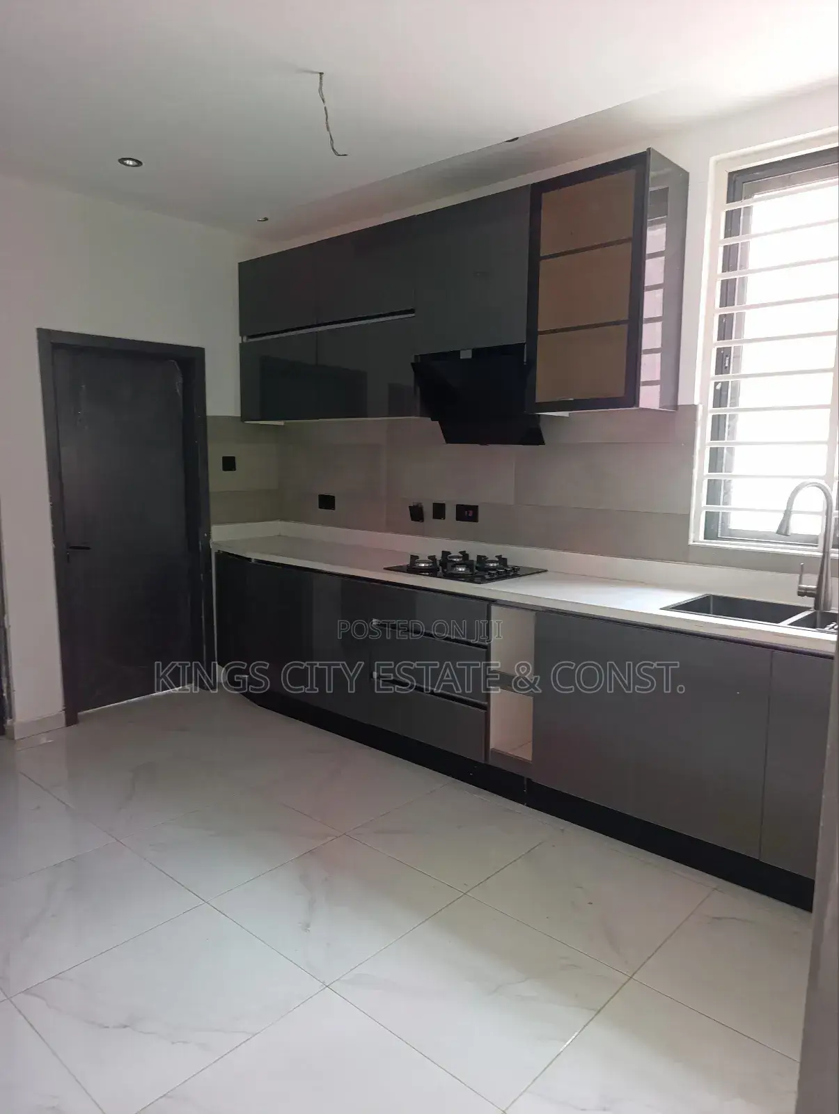 3bdrm House in Acp Area, Kwabenya for sale